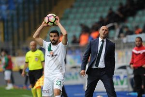 Bursaspor Teknik Direkt&ouml;r&uuml; Adnan &Ouml;rnek: Bu formayı hak etmiyorlar