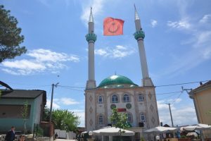 Bursa İneg&ouml;l'de S&uuml;p&uuml;rt&uuml; Cami ibadete a&ccedil;ıldı