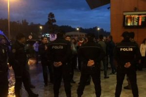 Bursasporlu futbolculara Trabzon Havaalanında tepki
