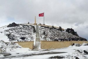 Erzurum'a mayıs ayında kar yağdı