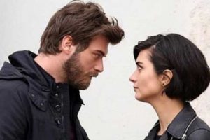 Kıvan&ccedil; Tatlıtuğ, Tuba B&uuml;y&uuml;k&uuml;st&uuml;n'&uuml; sinirlendirdi