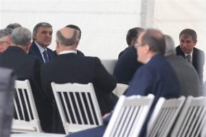 G&uuml;l Ailesi taziyeleri kabul etti