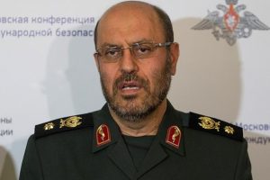 İran Savunma Bakanı'ndan Suudi Arabistan'a tehdit