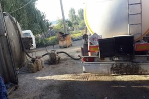 Tam 53 ton ka&ccedil;ak madeni yağ!