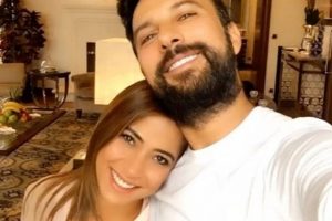 Tarkan evlilik yıl d&ouml;n&uuml;m&uuml;n&uuml; kutladı