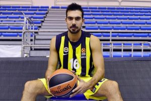 Sloukas: &Ouml;zel olduğumuzu d&uuml;ş&uuml;n&uuml;yorum
