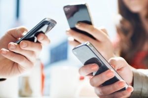 Android telefonlar 15 dakikada y&uuml;zde 50 şarj olacak