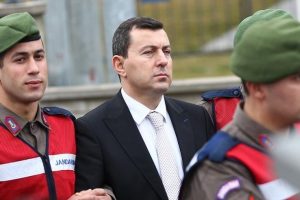 Darbeci başyaver Erdoğan'ın yerini &ouml;ğrenmek i&ccedil;in 'boş zarf' senaryosu uydurmuş