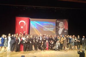 Bursa Nil&uuml;fer Belediyesi "Tiyatro"ya Emek &Ouml;d&uuml;l&uuml;