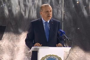 Cumhurbaşkanı Erdoğan: Bunu başarmadan geleceğimize g&uuml;venle bakamayız