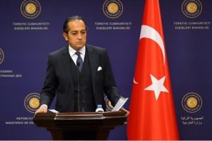 Dışişleri S&ouml;zc&uuml;s&uuml;nden İsvi&ccedil;re'nin pankart kararına tepki