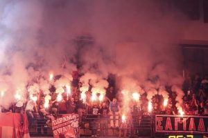 Olympiakos'a seyircisiz oynama cezası