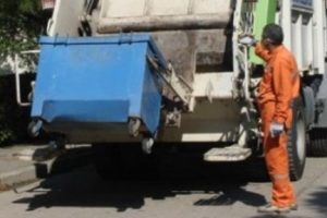 "Korsan &ccedil;&ouml;p kamyonu"na operasyon