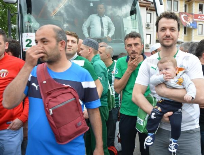 Bursasporlu taraftarlar umreye uğurlandı