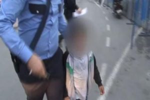 &Uuml;nl&uuml; fast food restoranında &ccedil;ocuğa sıcak sulu saldırı