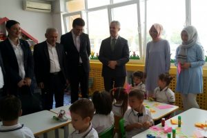 Bursa Rotary İlkokulu'na anasınıfı ve &ccedil;ok ama&ccedil;lı salon