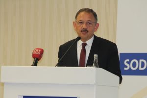 Bakan riskli bina sayısını a&ccedil;ıkladı