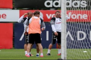 Beşiktaş idmanında Caner-Adem gerginliği
