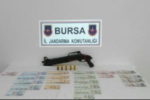 Bursa'da gece dehşeti yaşatmışlardı! O iki zanlı yakalandı