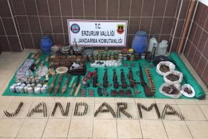 Erzurum'da PKK'nın cephaneliği ele ge&ccedil;irildi