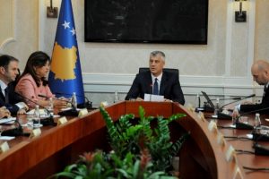 Kosova'da erken se&ccedil;im tarihi belli oldu