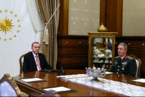 Orgeneral Akar'ı kabul etti