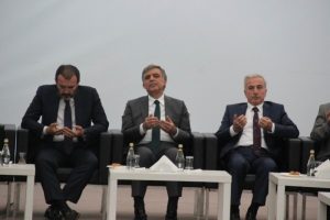 Abdullah G&uuml;l taziyeleri kabul etti