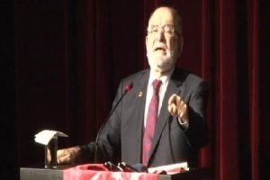 Karamollaoğlu: "&Uuml;lkemiz yeniden dizayn edilmek isteniyor"
