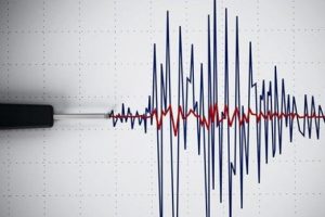 Kuşadası'nda 4,2 b&uuml;y&uuml;kl&uuml;ğ&uuml;nde deprem