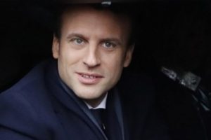 Macron'un partisi se&ccedil;imlerde aday listesini a&ccedil;ıkladı