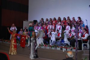 Bursa Nil&uuml;fer Kadın Korosu'ndan Yenişehir'e &ccedil;ıkarma