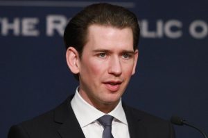Avusturya Dışişleri Bakanı Kurz'dan erken se&ccedil;im &ccedil;ağrısı