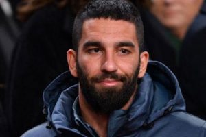 Arda Turan: Ben g&uuml;nde 1500 kişi ile yazışıyorum