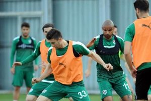 Bursaspor'da Beşiktaş hazırlığı s&uuml;r&uuml;yor