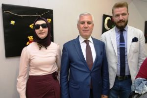 Bursa'da "G&ouml;rmeden" sergisi hayran bıraktı