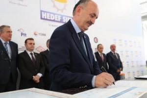 "İstihdamda 4 ayda 1 milyonu ge&ccedil;tik"