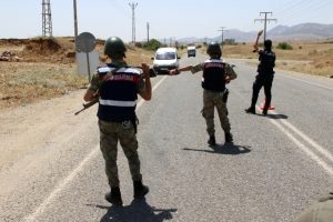 PKK'lı ter&ouml;rist yol kontrol&uuml;nde yakalandı