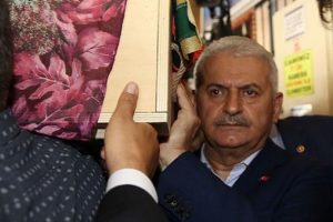 Yıldırım: Anasızlığın ne demek olduğunu iyi bilirim