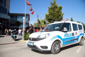 Beşiktaş kafilesi geniş g&uuml;venlik &ouml;nlemleri altında Bursa'ya geldi