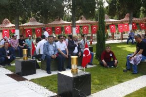 Zonguldak maden iş&ccedil;isi, soma şehitlerini unutmadı