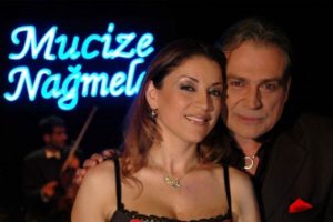 Haluk Bilginer ve Aşkın Nur Yengi g&ouml;r&uuml;şmeye başladı
