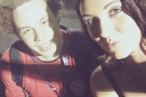 İngiltere kahraman ilan etti