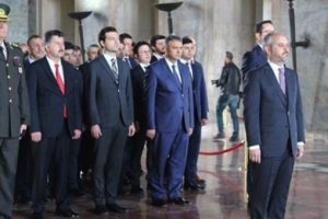 Bakan Kılı&ccedil; Anıtkabir'i ziyaret etti