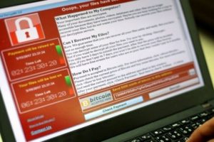 Siber saldırı sonrası Microsoft'tan h&uuml;k&uuml;metlere eleştiri