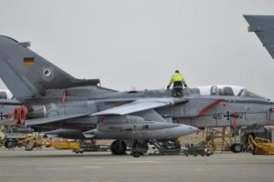 T&uuml;rkiye, Alman vekillerin İncirlik'e girişine izin vermedi!