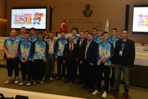 Bursa Nil&uuml;fer Belediye Başkanı Bozbey: "D&uuml;nya barışı i&ccedil;in sağlam temeller atıyoruz"