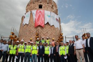 Zeynel Bey T&uuml;rbesi yeni yerine yerleştirildi