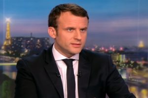 Macron, Merkel ile g&ouml;r&uuml;şt&uuml;
