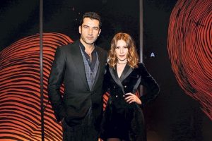 Yıl d&ouml;n&uuml;m&uuml;nde mavi turlu kutlama