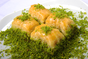 &Uuml;nl&uuml; baklavacıların FET&Ouml; yargılanması başladı